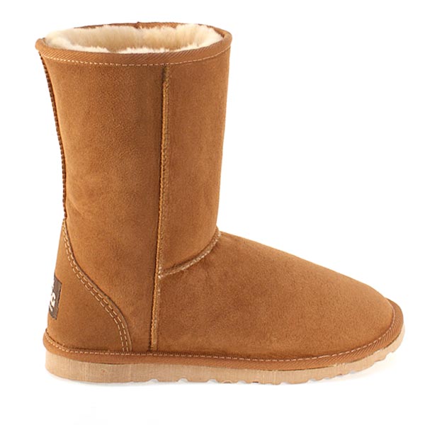 Classic Short Ugg Boots - Chestnut